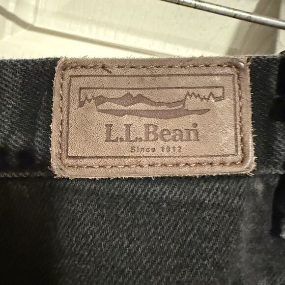LL Bean Women Black Denim Jeans Faded Distressed 16 Petite Relaxed Fit - Picture 3 of 7